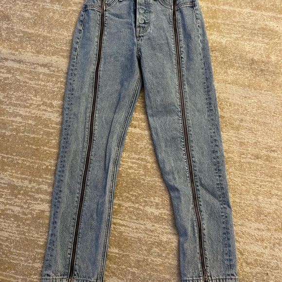 GRLFRND Andrea In Down The Line - Picture 6 of 6